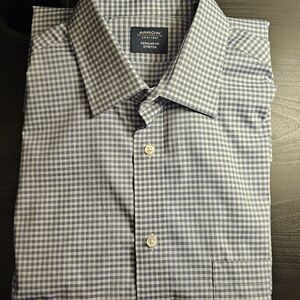Arrow Blue and White Dress Shirt Classic Checkered Design